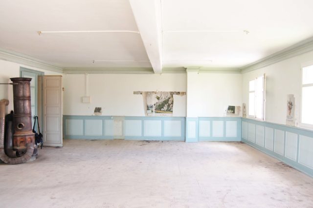 Saal mit Wandmalereien aus dem 19. Jh. vor dem Umbau, Salem Privathaus, Foto De Carli